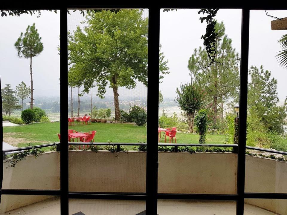 Rockcity Resort Mingora Exterior photo