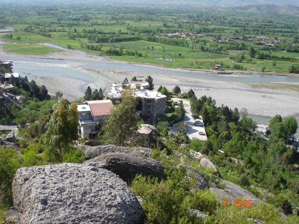 Rockcity Resort Mingora Exterior photo